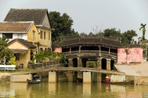 japanese covered bridge hoi an vietnam indochina